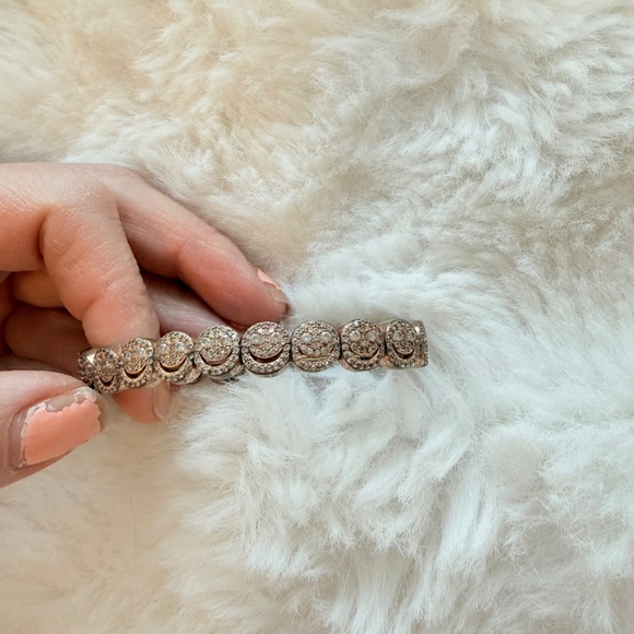 Lisa Gozlan Smiley Face Bracelet / Rose Gold / White / 6" - Picture 1 of 5